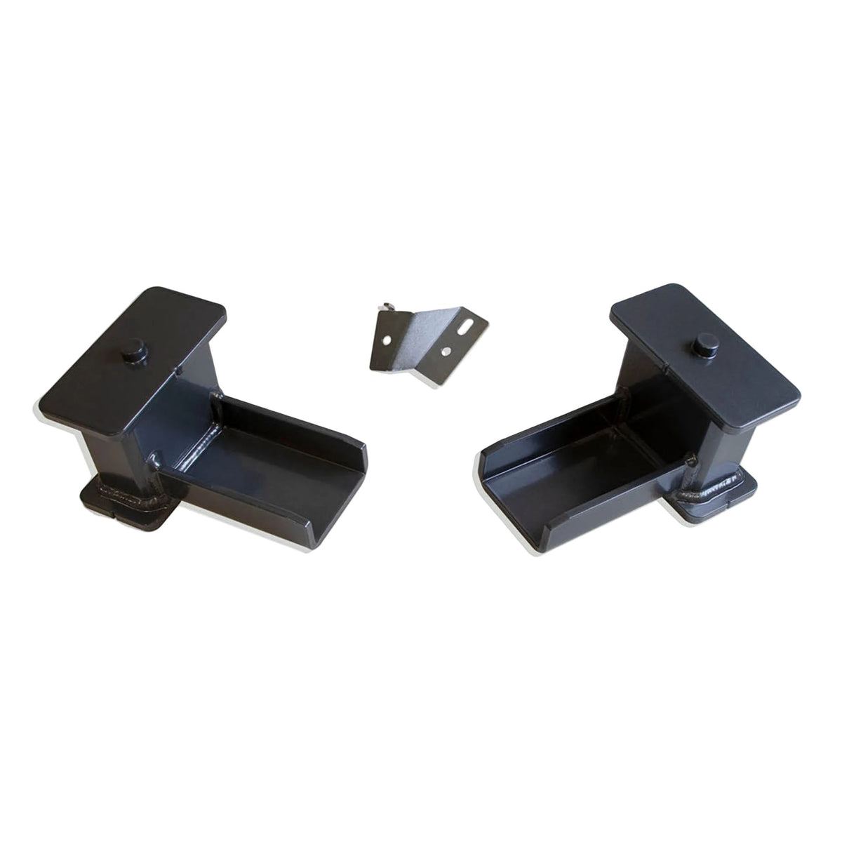 2017-2026 Ford Super Duty 4WD rear suspension blocks | MaxTrac 4 degree angled steel lift block pair | F-250 F-350 lift blocks with bump stop striker plates | MaxTrac 813340 USA made grey powdercoat blocks