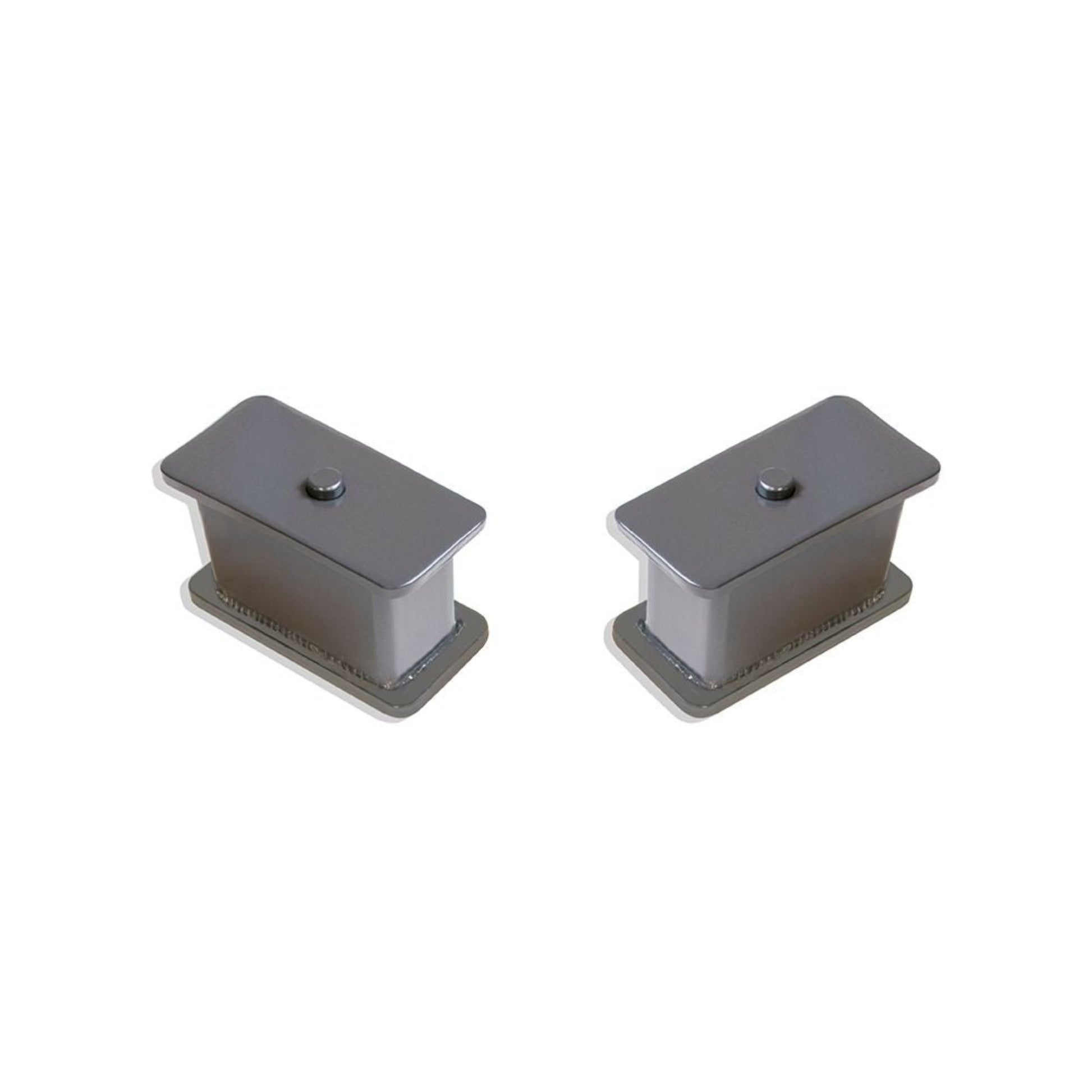 MaxTrac 810030 3-inch fabricated steel rear lift blocks with 3° taper, grey powder-coated finish.